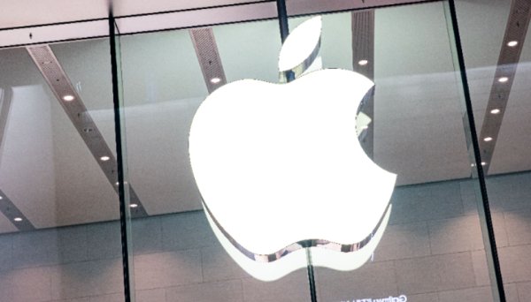 e路配资 苹果计划推出触控屏版Mac电脑并取消“刘海”设计，售价或更高